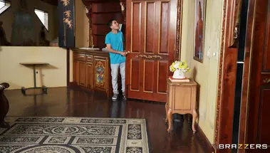 Академия неблагородных милф (часть 2) - Два студента отымели училку