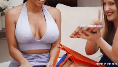 Джорди Эль-Ниньо Полла трахнул подружек своей девушки на ее День рождения