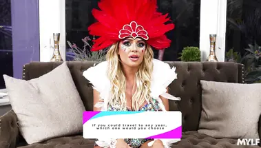 Бразильский карнавал секса с горячей латиноамериканкой Вивиан ДеСильва