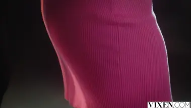 Фотограф Оливия Джей повелась на большой член подкачанного боксера