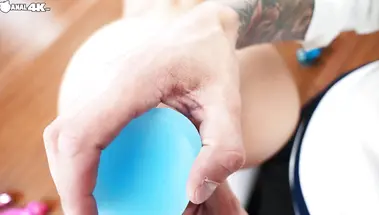 Студентка Венеция Роуз защищает доклад по биологии на тему «Анальный секс»