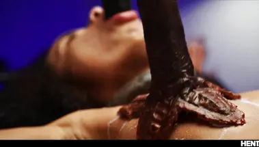 Инопланетная спермотерапия прикованной к больничной койке Мии Никс