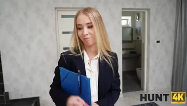 Крутой мужик ебет разводилу Нату Голд на глазах ее мужа-подельника