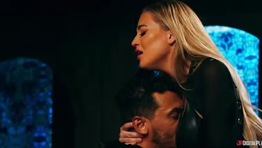 Джуси Сильвер — истребительница вампиров (эпизод 4): Роковая встреча