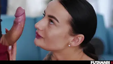 Чешка Мэдди Блэк оттрахана в задницу своим клоном с членом футанари