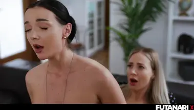 Детектив Леди Ганг нарвалась на член футанари под юбкой у Натали Чери