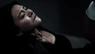 Детектив Рэй Лил Блэк и преступница Клеманс Одиар занялись фута сексом