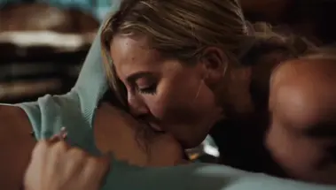 Инфицированные паразитами стажерки напали на киску начальницы Наташи Найс