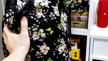 Влюбленный русский парень легко уговорил на секс грудастую мамашу друга