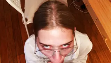 Физик проверяет закон сопротивления киски члену с русской студенткой