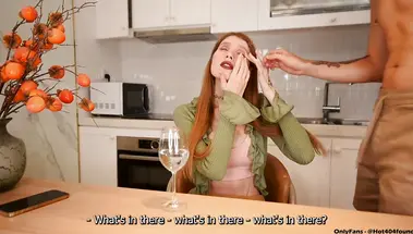 Рыжая русская девчонка соблазнила парня подруги и перепихнулась с ним