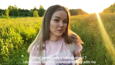 Русский лесник поймал и выебал в лесу потерявшуюся собирательницу ягод