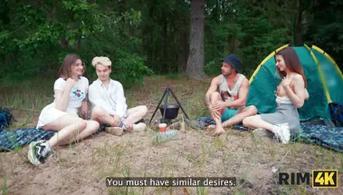 Обменялись девушками в палатке для анала и анилингуса